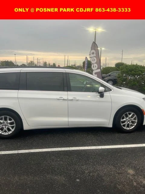 Used 2021 White Chrysler LXI image 6