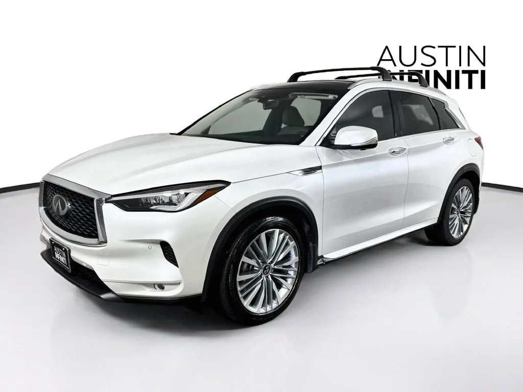Certified Used 2023 White INFINITI Sensory image 5