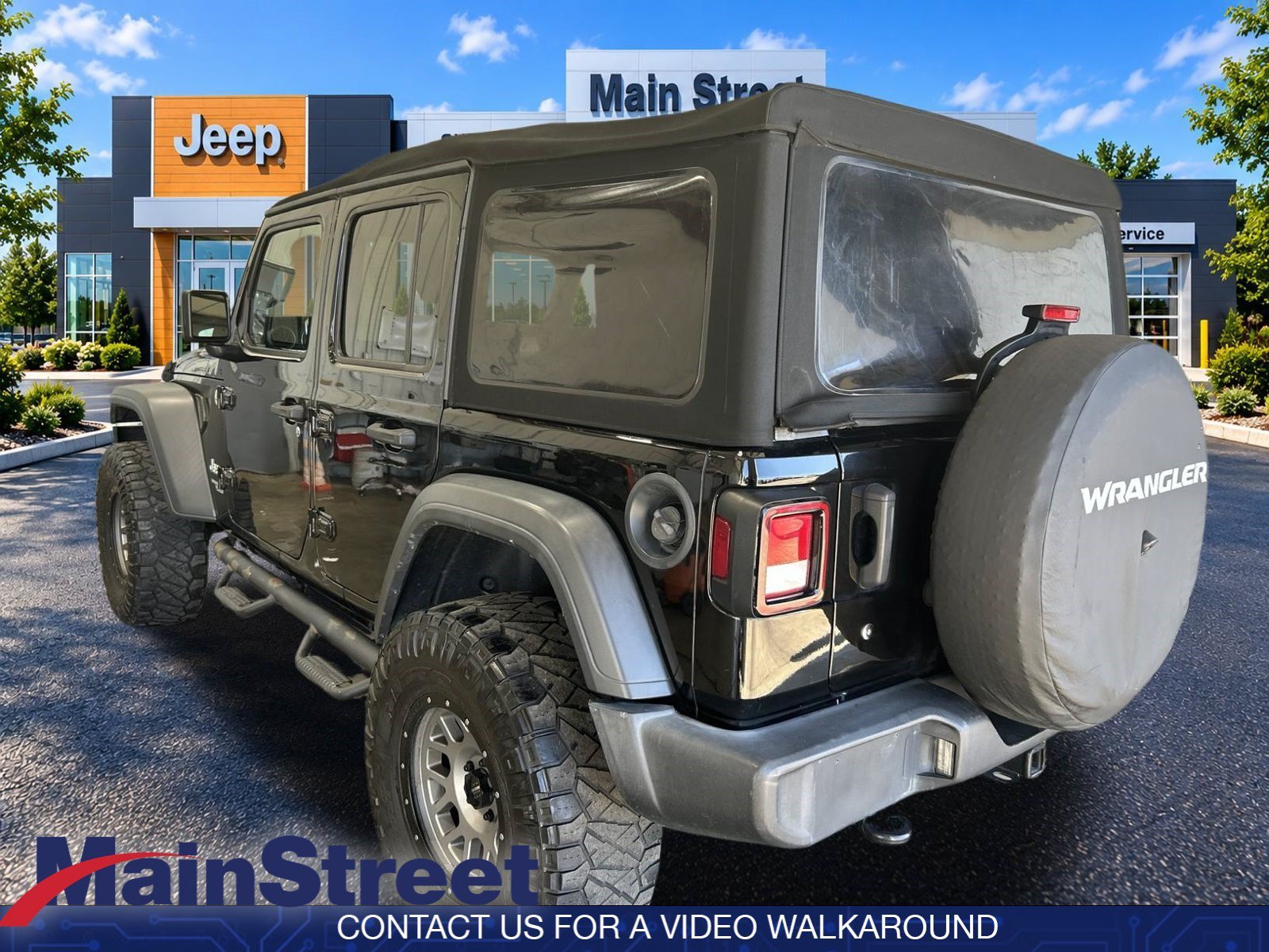 Used 2018 Black Clearcoat Jeep Sport S image 14