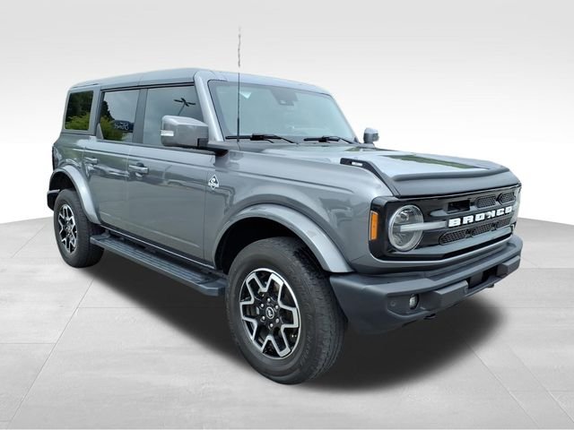 Used 2024 Gray Ford Outer Banks image 13