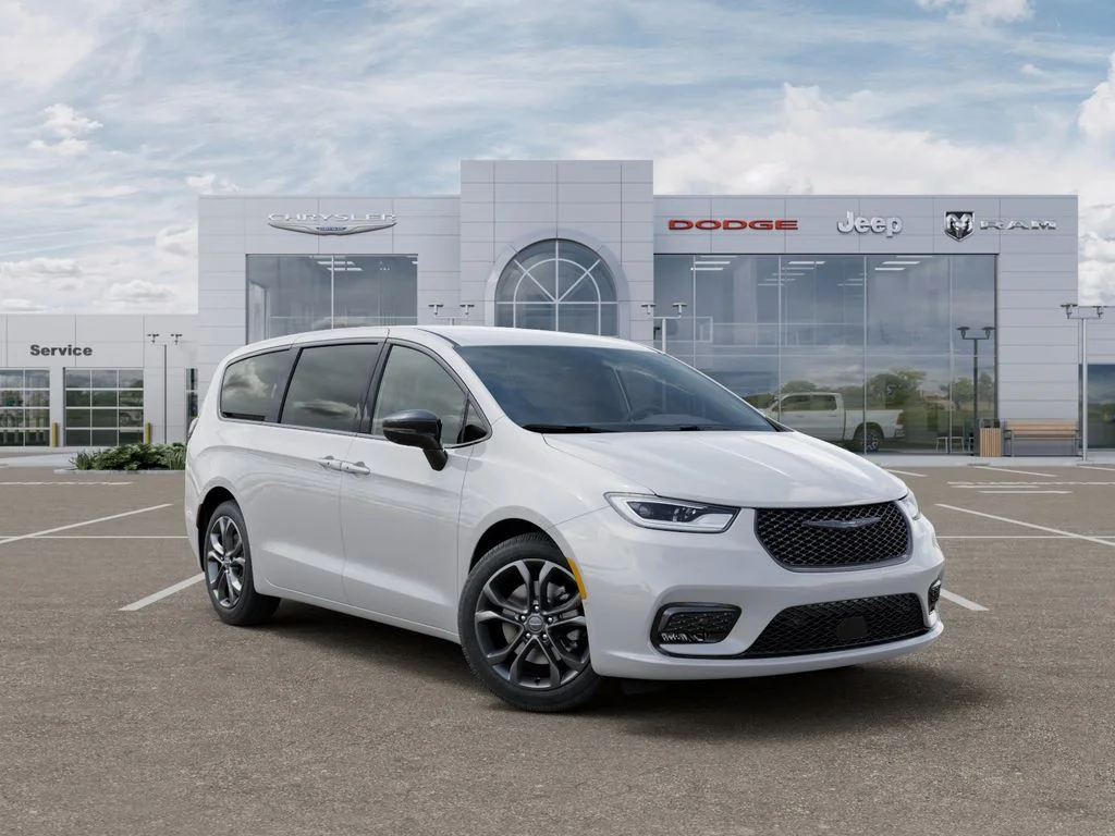 New 2026 Bright White Clear-Coat Exterior Paint Chrysler Select image 5
