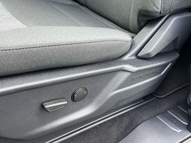 New 2025 Oxford White Ford F-350® XL image 14