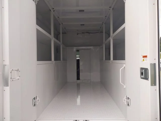 New 2025 Summit White GMC 1WT image 34