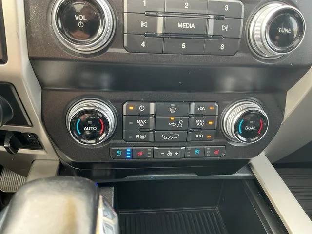 Used 2019 Red Ford Lariat image 17