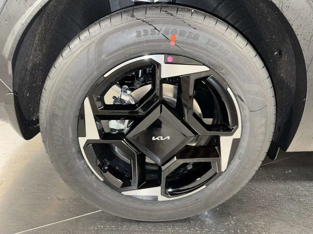 New 2026 Gravity Gray Kia EX image 13