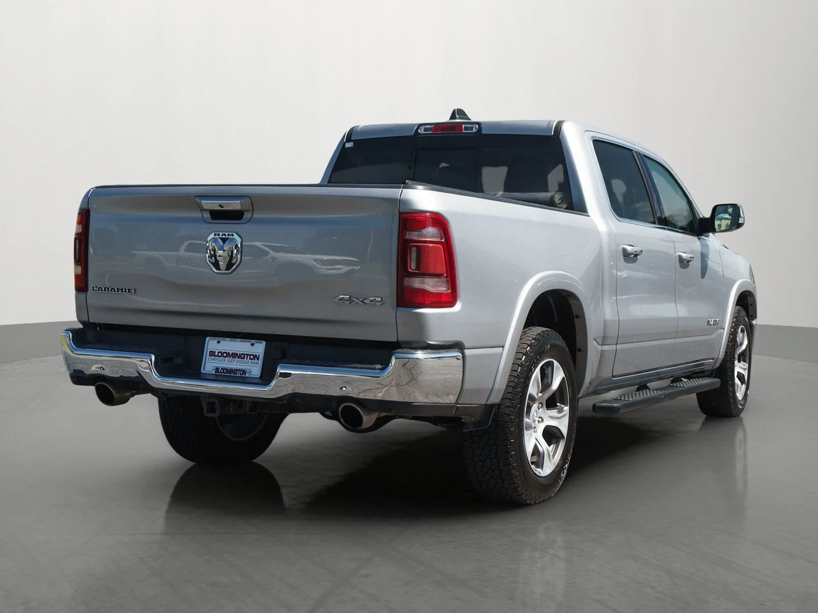 Used 2020 Billet Silver Metallic Clearcoat Ram Laramie image 7
