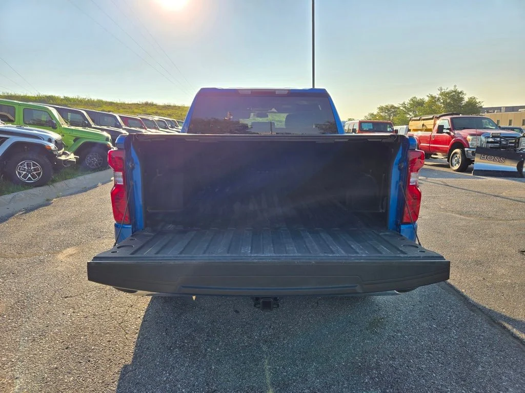 Used 2023 Blue Chevrolet LT image 26