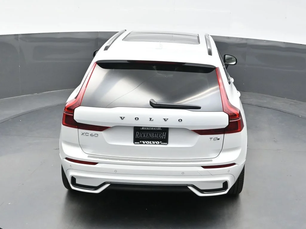New 2026 Crystal White Volvo T8 Ultra image 32