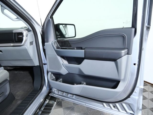 Used 2023 Silver Ford XLT image 11