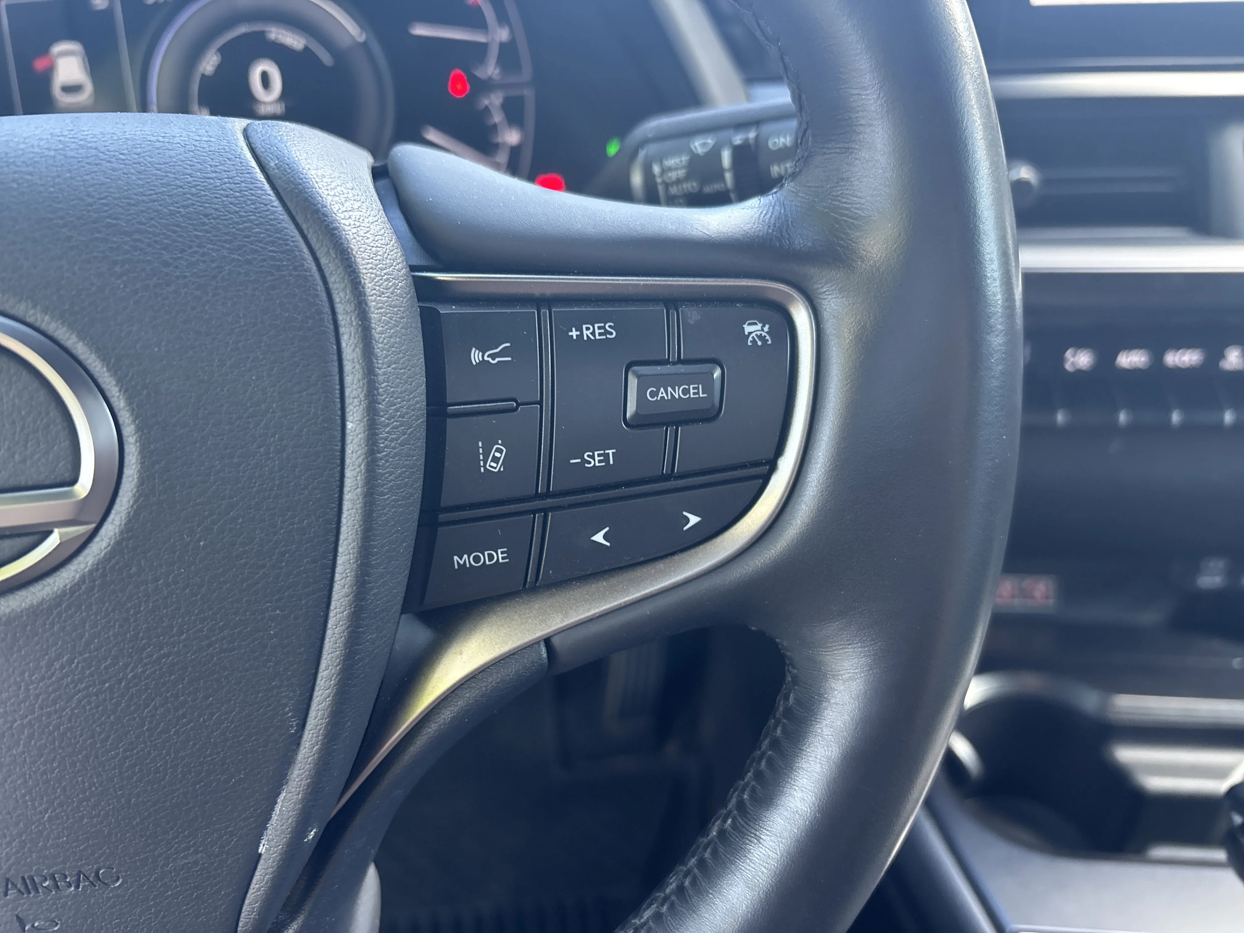 Used 2024 Iridium Lexus UX 250h Premium image 20