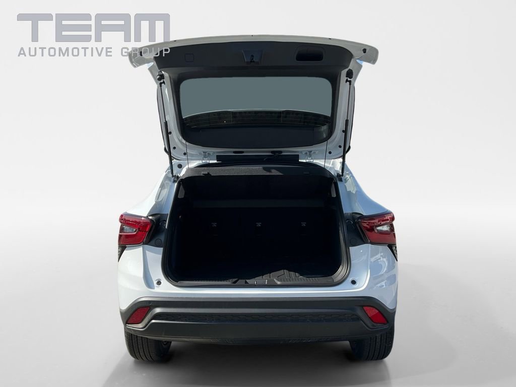 New 2026 Summit White Chevrolet LT image 13