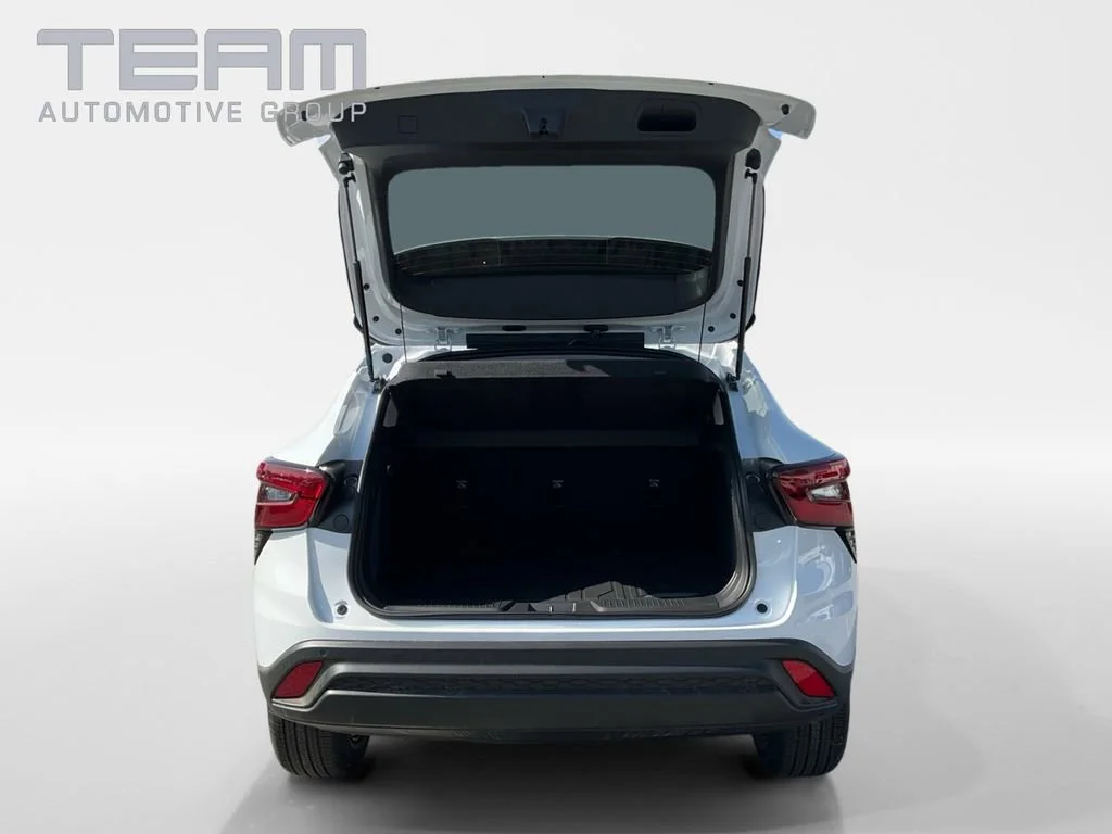 New 2026 Summit White Chevrolet LT image 13