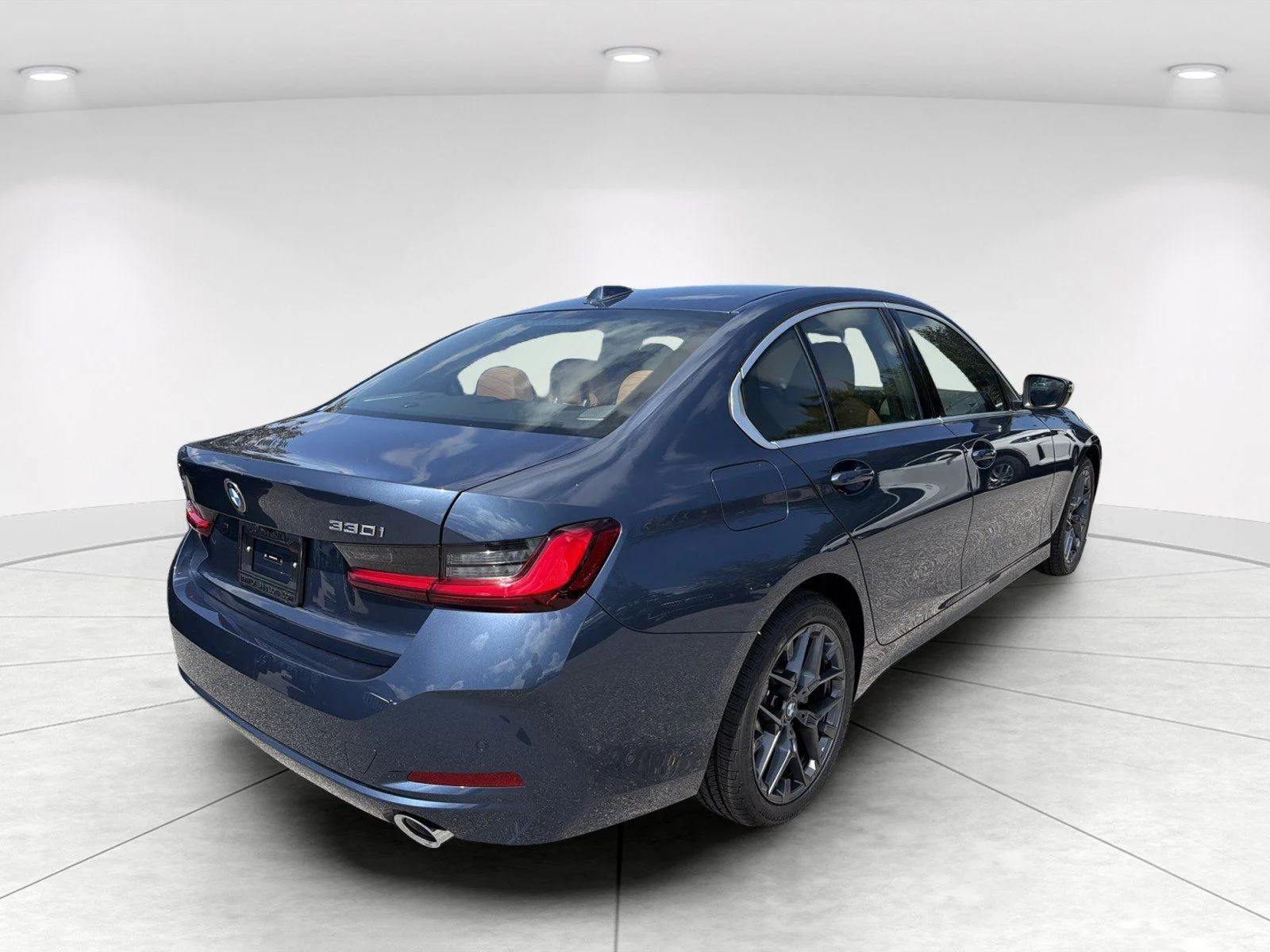 New 2026 Arctic Race Blue metallic BMW 330i xDrive image 4