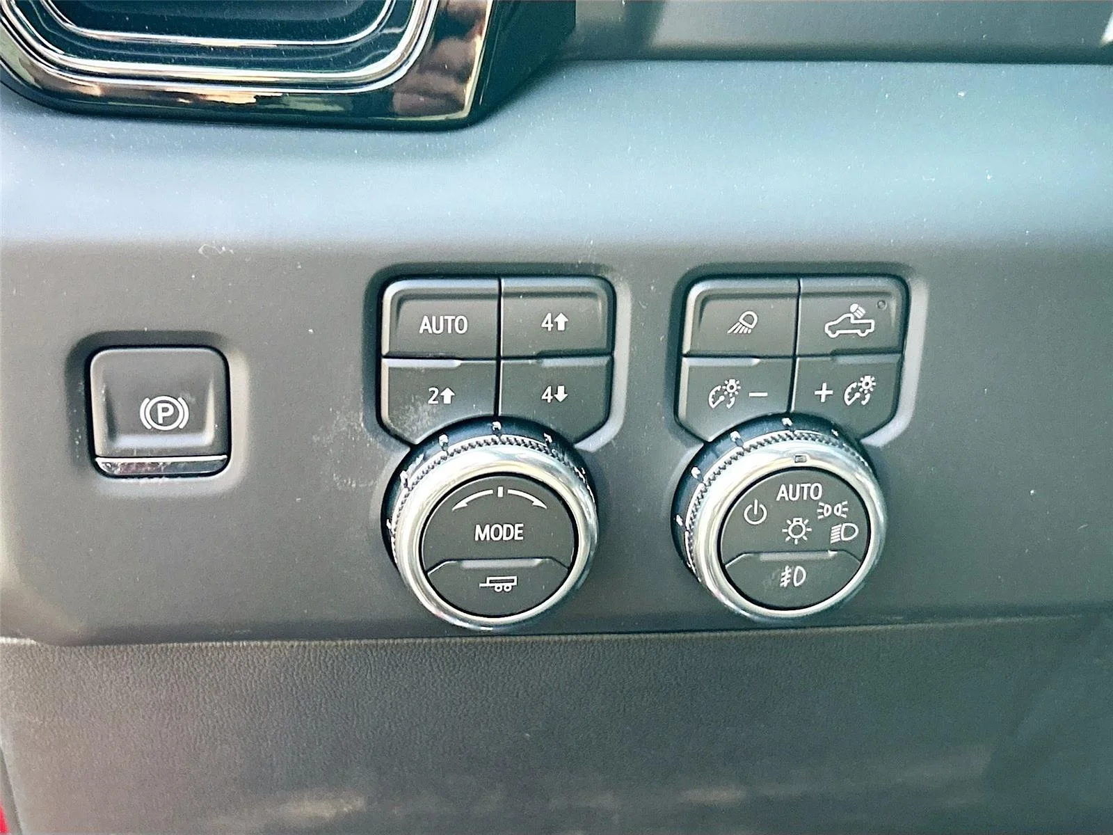 2026 GMC Sierra 1500 AT4 - Photo 14