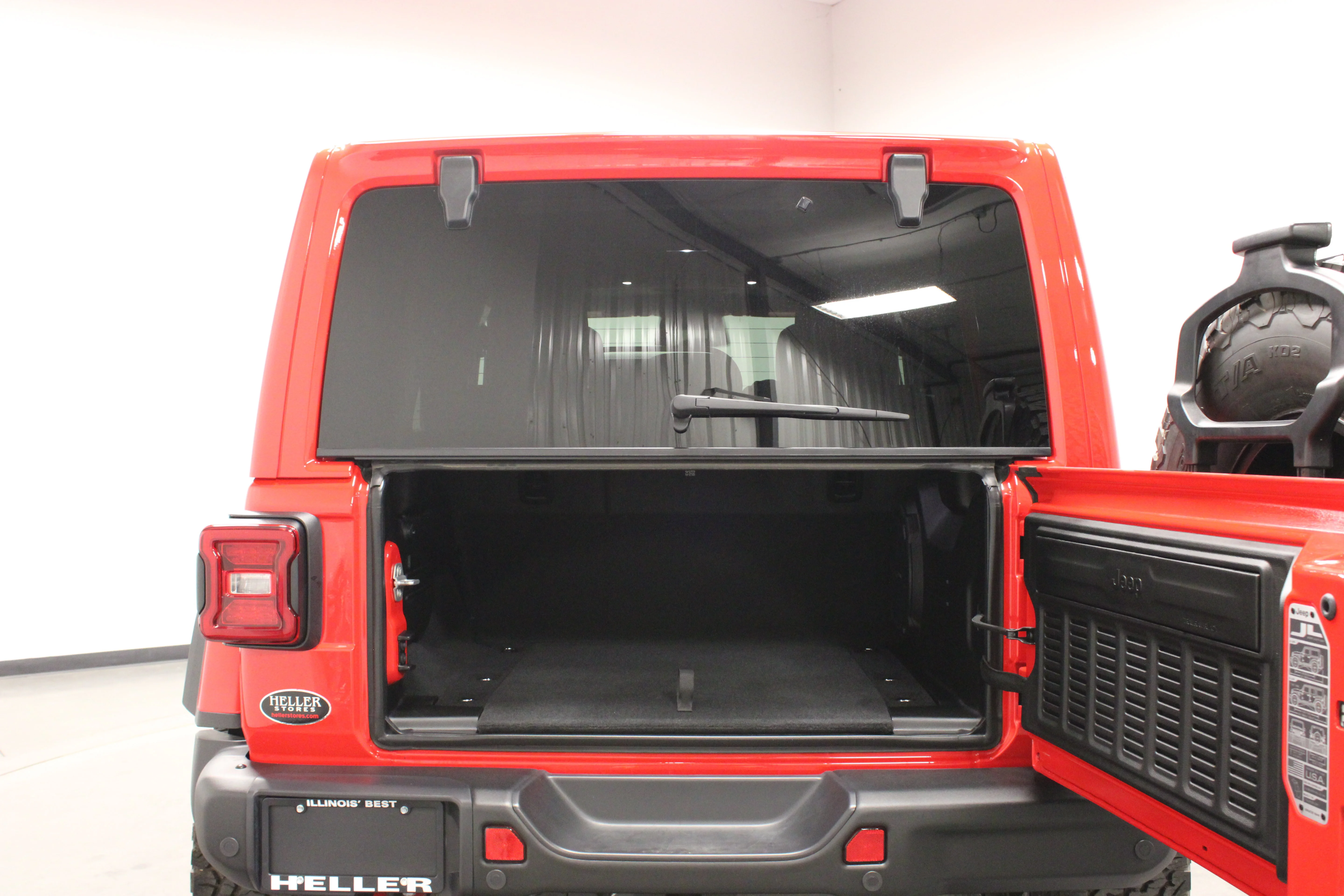 Used 2026 Firecracker Red Clearcoat Jeep Rubicon X image 14