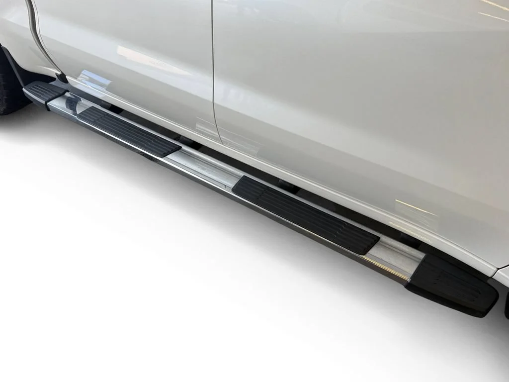 Used 2021 IRIDESCENT PEARL TRICOAT Chevrolet High Country image 18