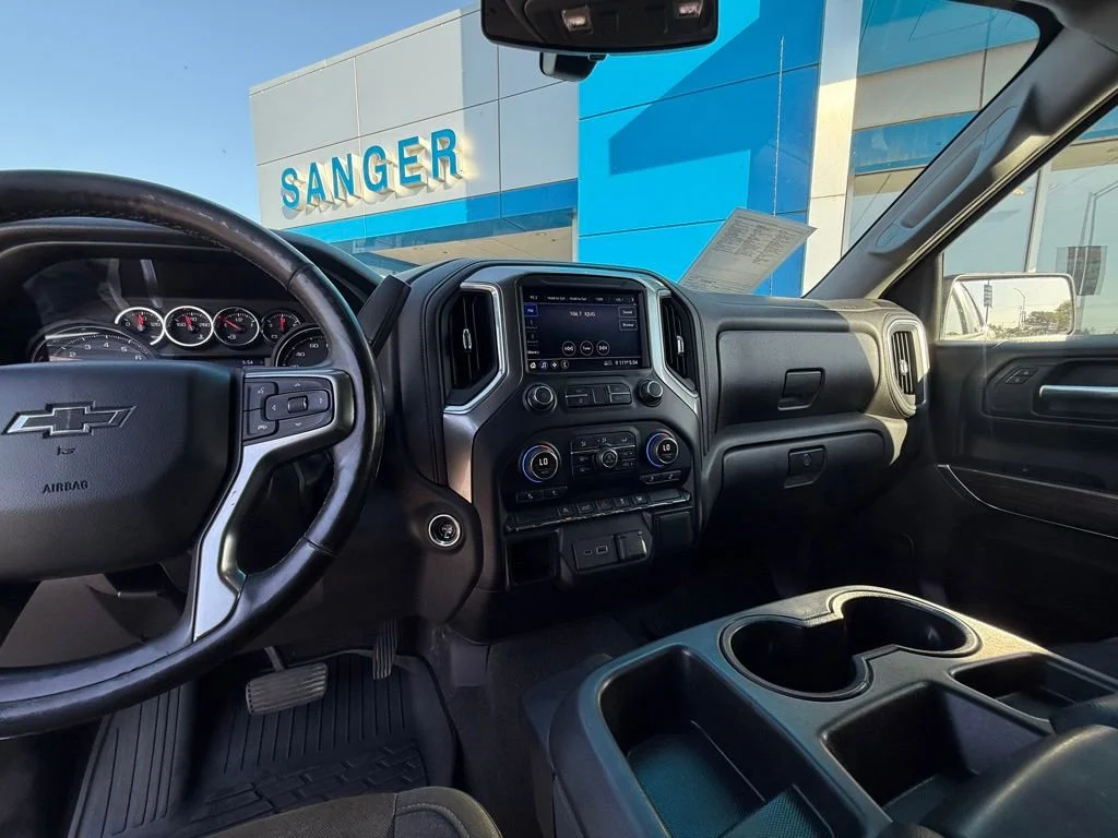 Used 2019 SUMMIT WHITE Chevrolet RST image 19
