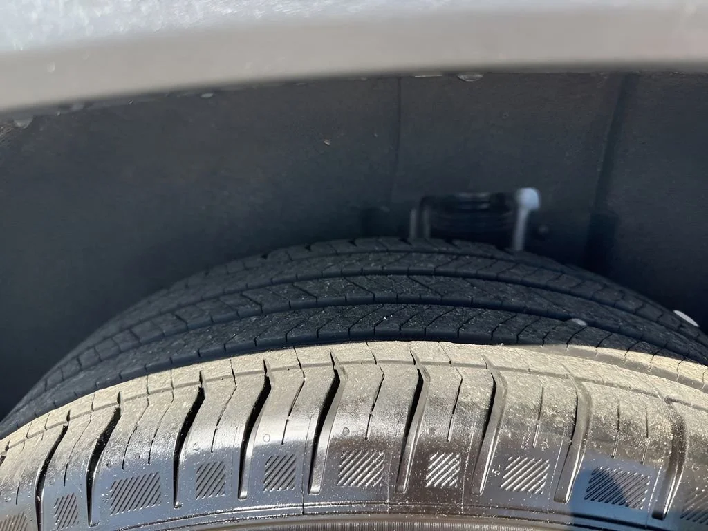 Used 2026 Summit White GMC Elevation image 38