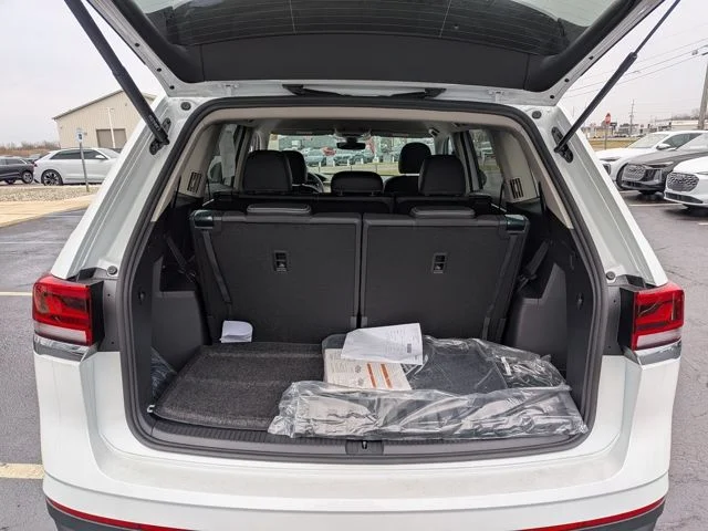 New 2026 White Volkswagen 2.0T SE image 15
