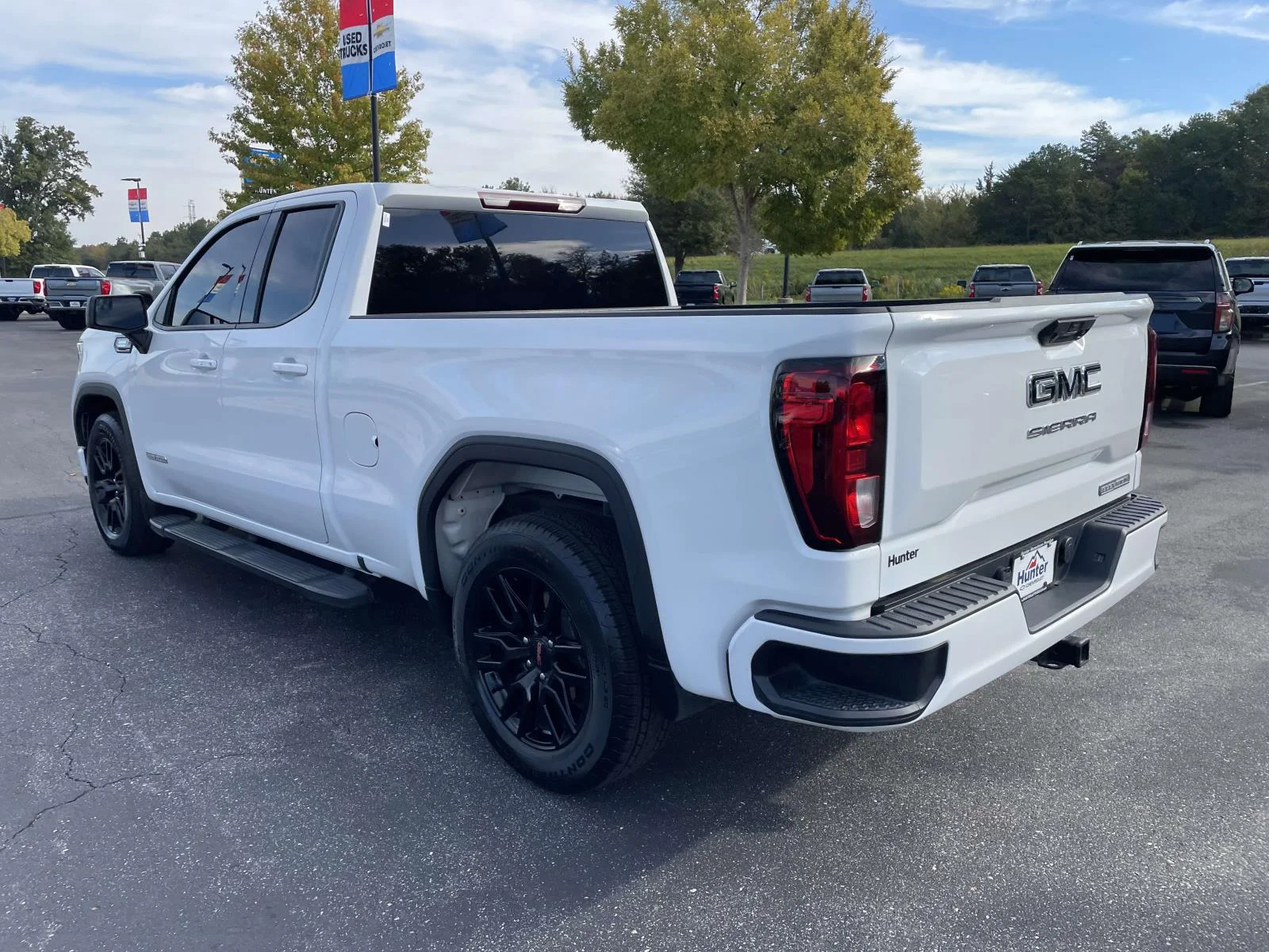 Used 2024 Summit White GMC Elevation image 4