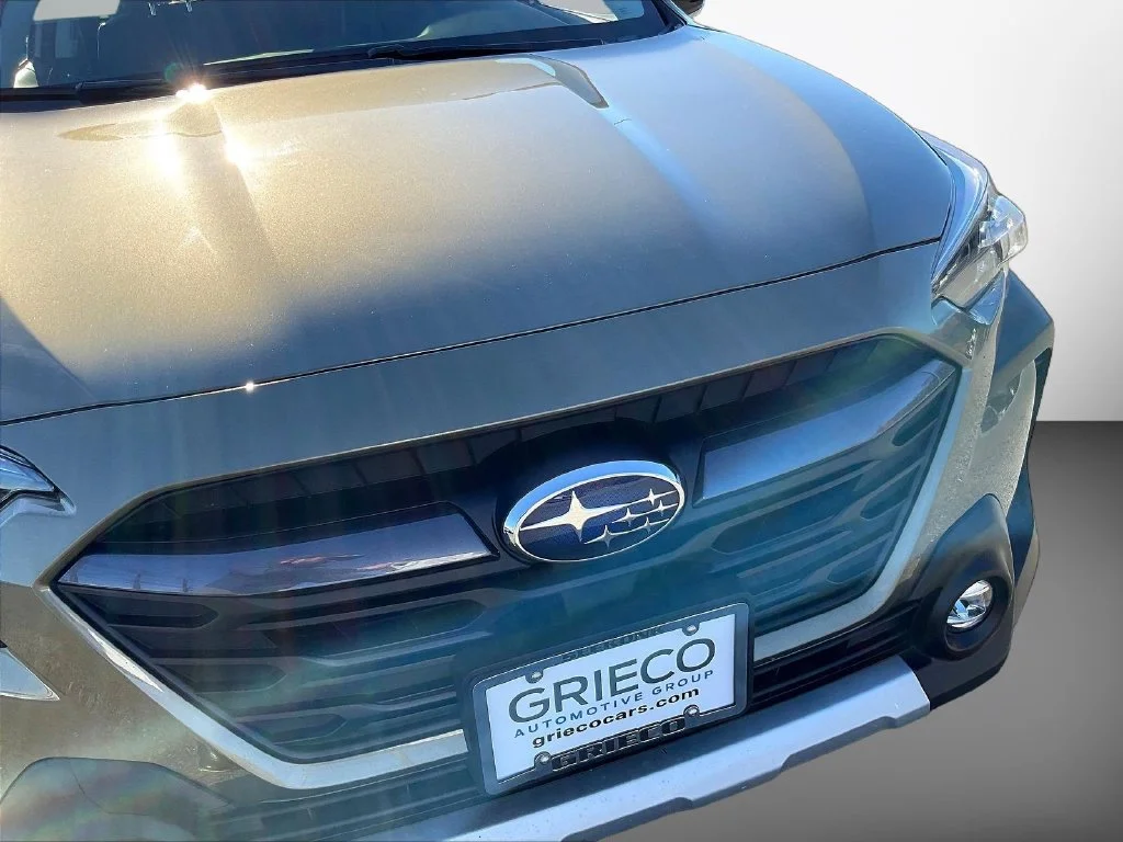 Used 2024 Green Metallic Subaru Limited image 33