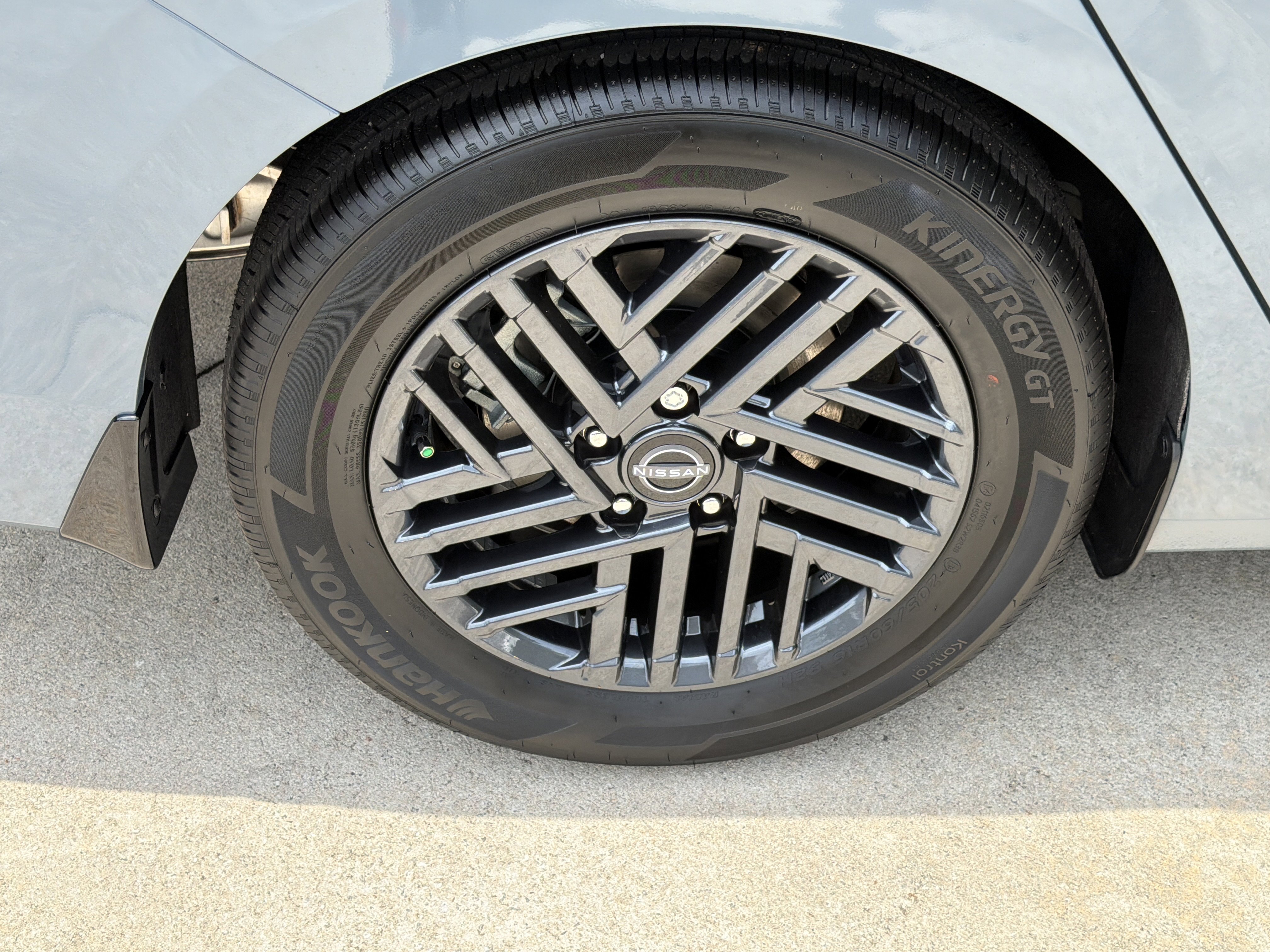 New 2026 Atlantic Gray Metallic Nissan SV image 18