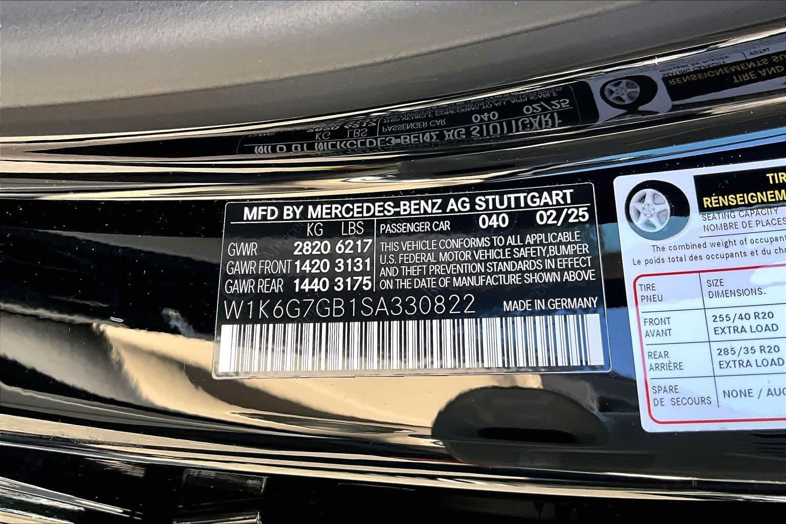 Used 2025 Black Mercedes-Benz S 580 image 34