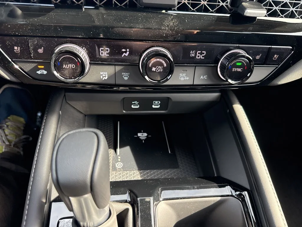 New 2026 Crystal Black Pearl Honda Touring image 26