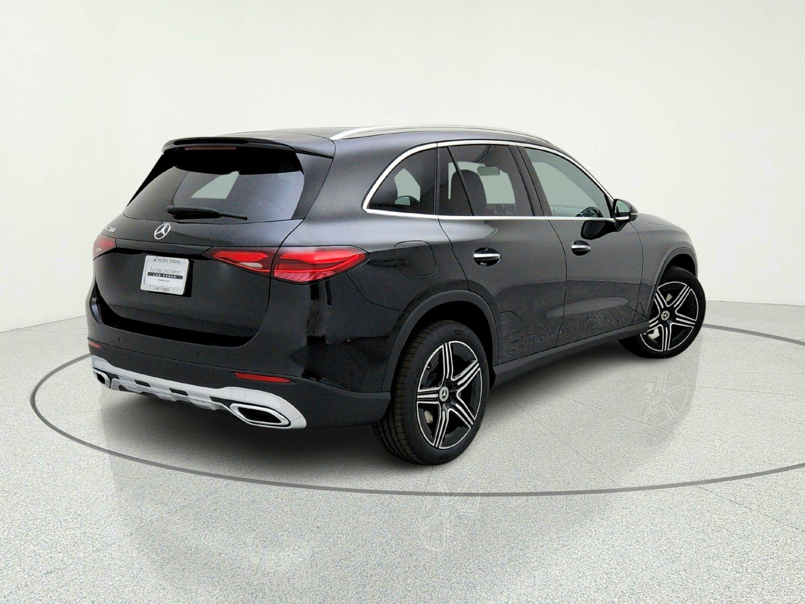 New 2026 Black Mercedes-Benz GLC 300 SUV image 9