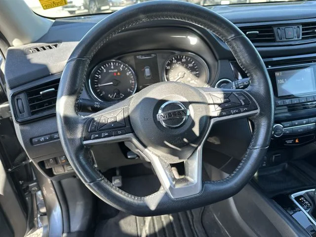 Used 2017 Gray Nissan SV image 13
