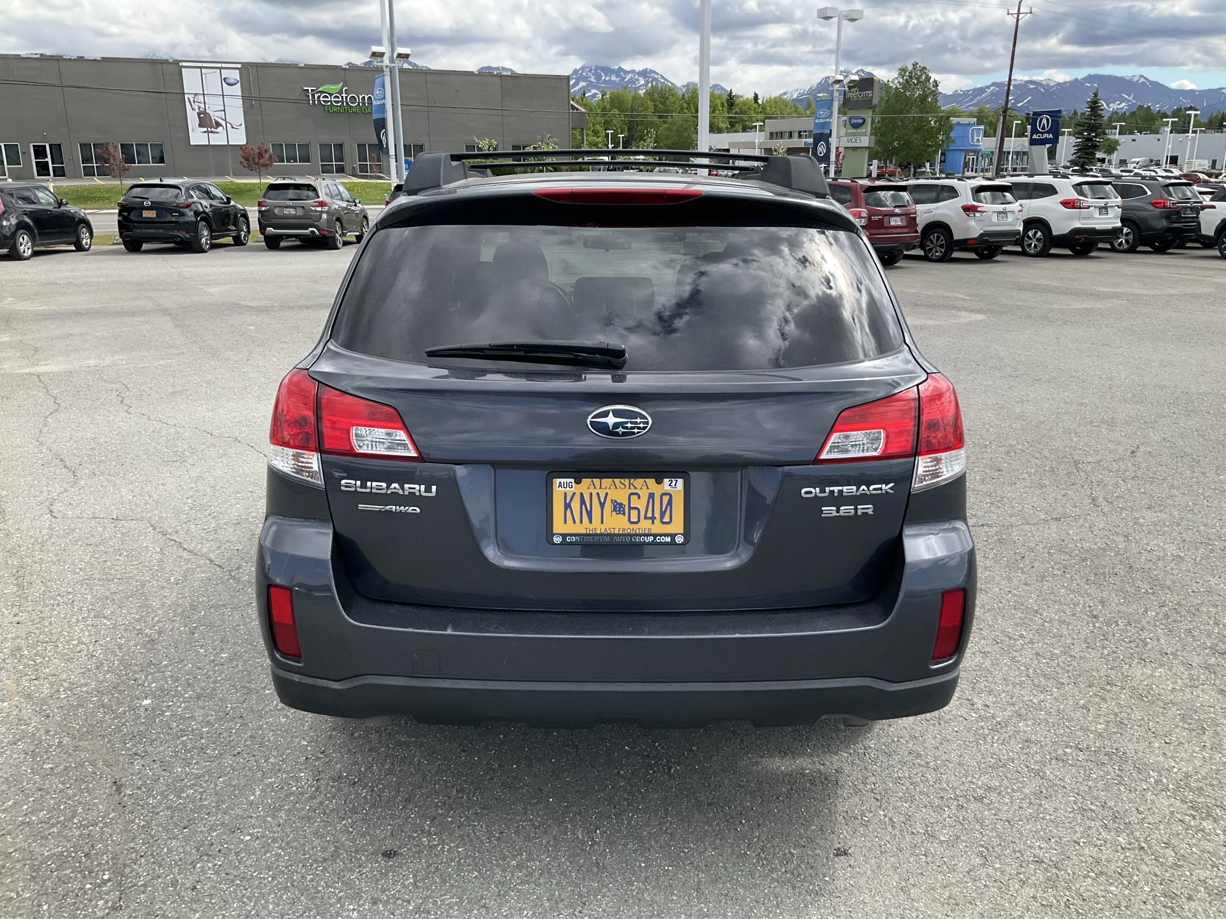 Used 2012 Gray Subaru 3.6R Prem image 4