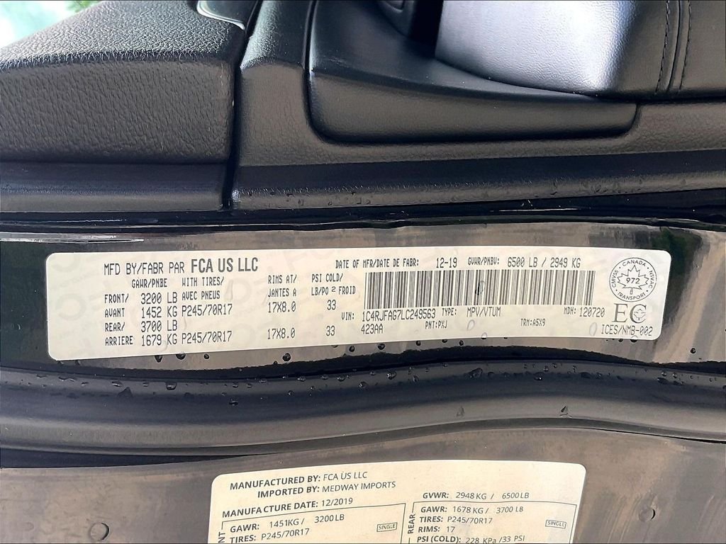 Used 2020 Black Jeep Laredo E image 33