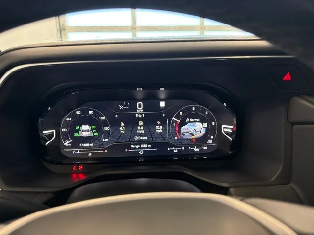 Used 2022 Black GMC Denali image 41