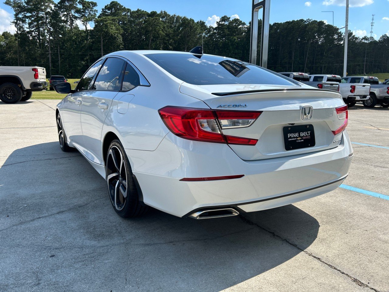 Used 2022 White Honda Sport image 4
