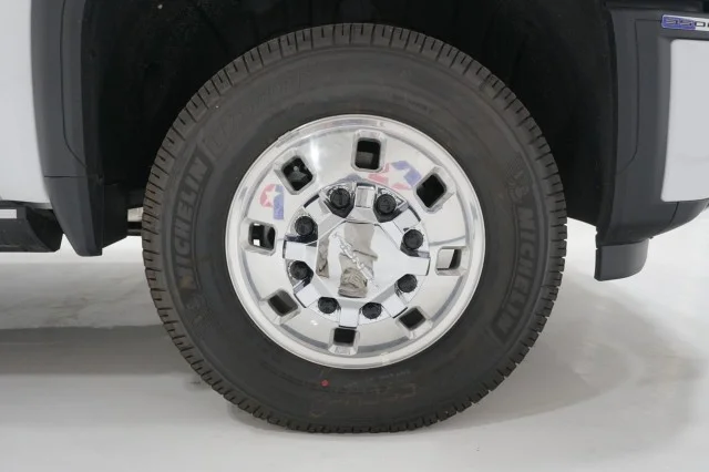 New 2026 Summit White GMC Denali Ultimate DRW image 5