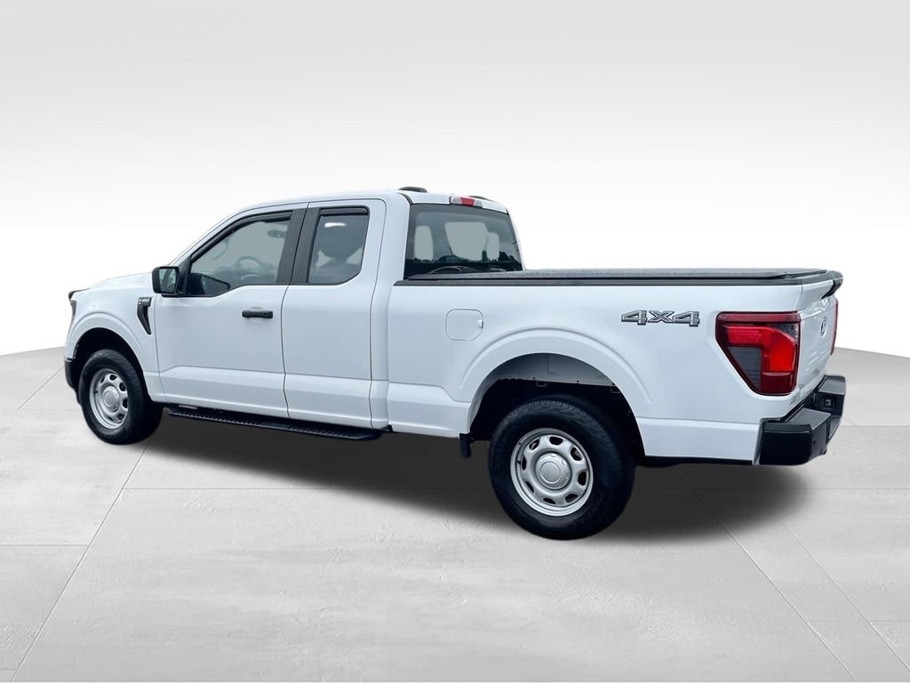 Used 2024 White Ford XL image 6