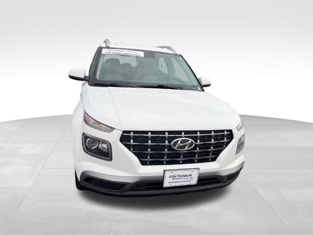 Used 2025 White Hyundai SEL image 8