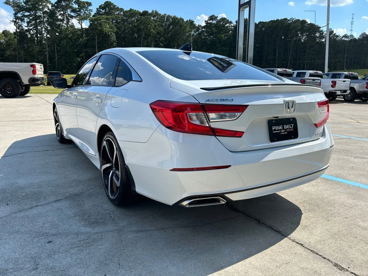 Used 2022 White Honda Sport image 4