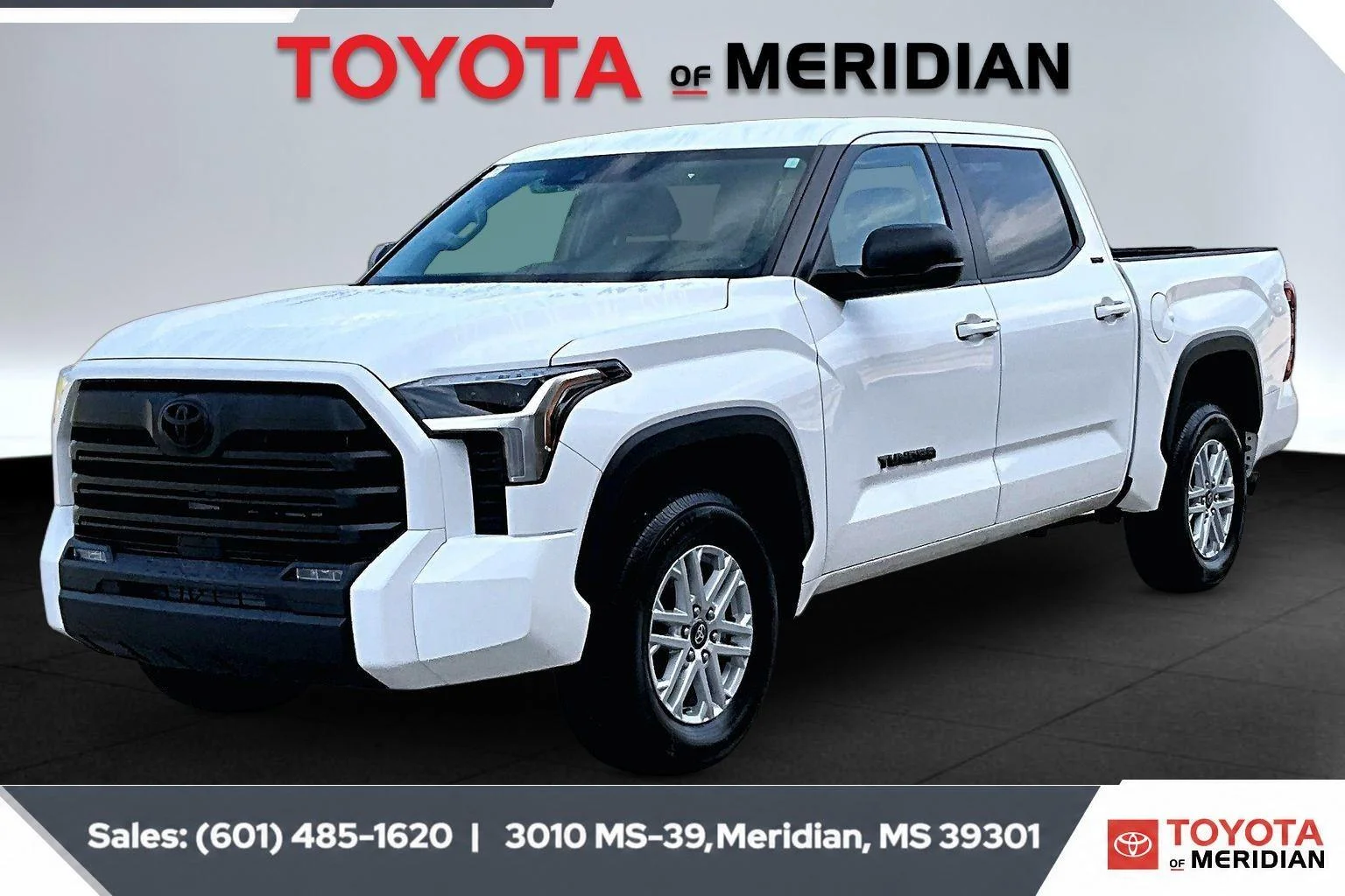 Used 2024 Ice Cap Toyota SR5 image 9