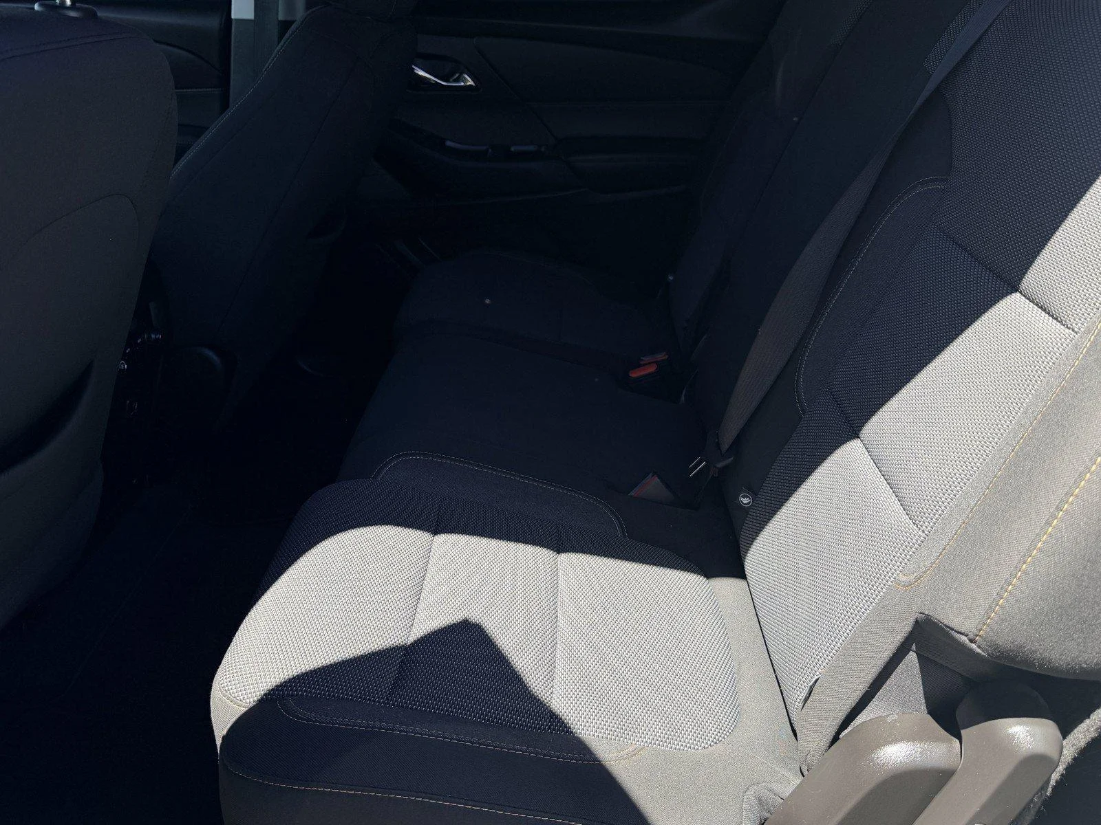 Used 2021 SUMMIT WHITE Chevrolet LT Cloth image 13