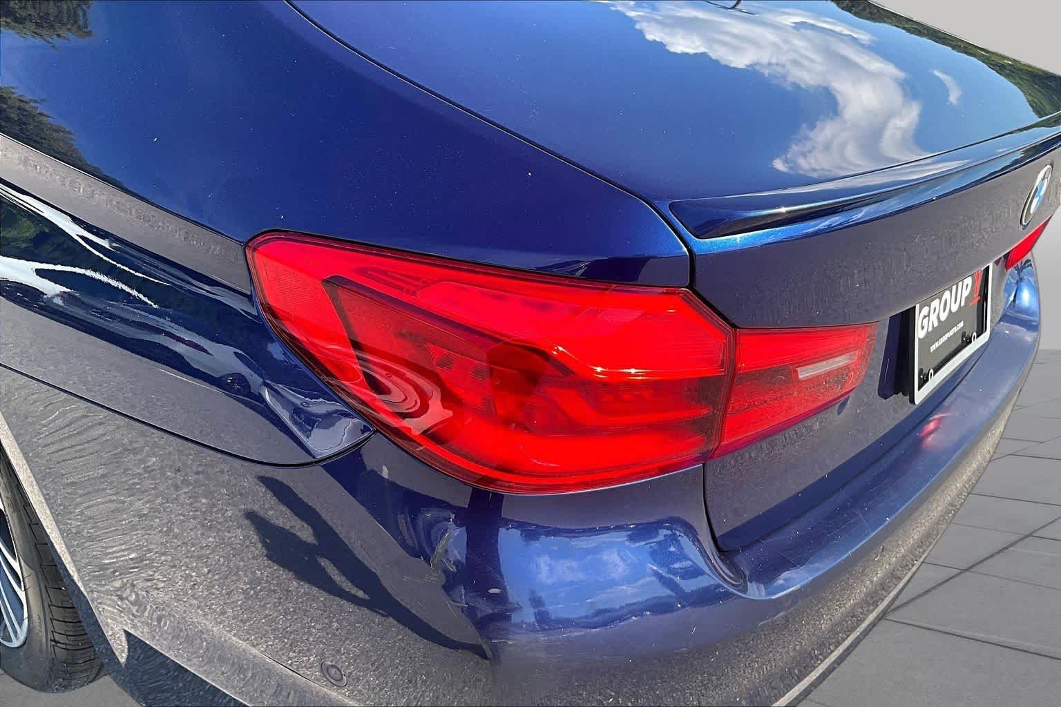 Used 2018 Mediterranean Blue Metallic BMW 530i image 29