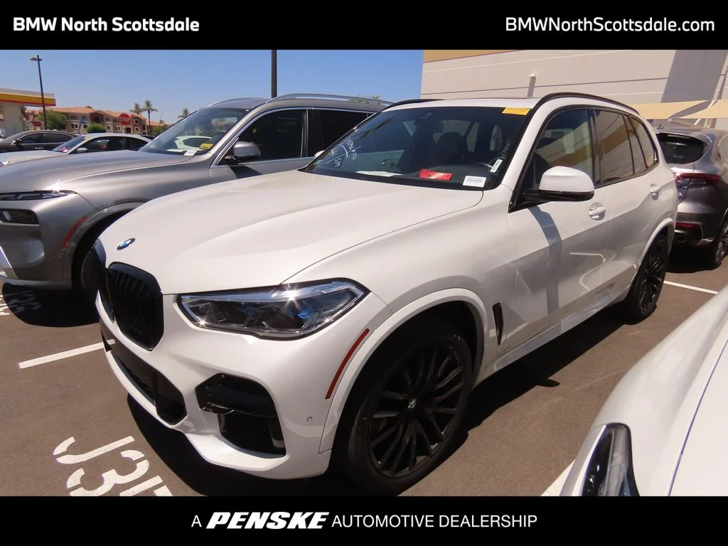 2022 BMW X5 M50i's photo