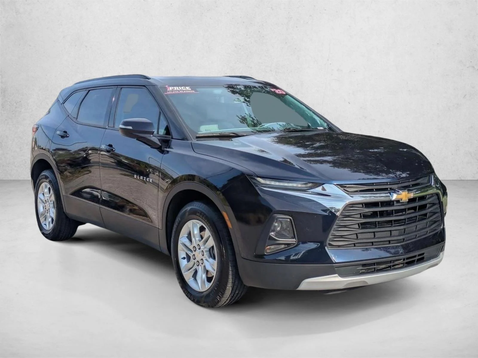 Used 2020 Midnight Blue Metallic Chevrolet LT image 3