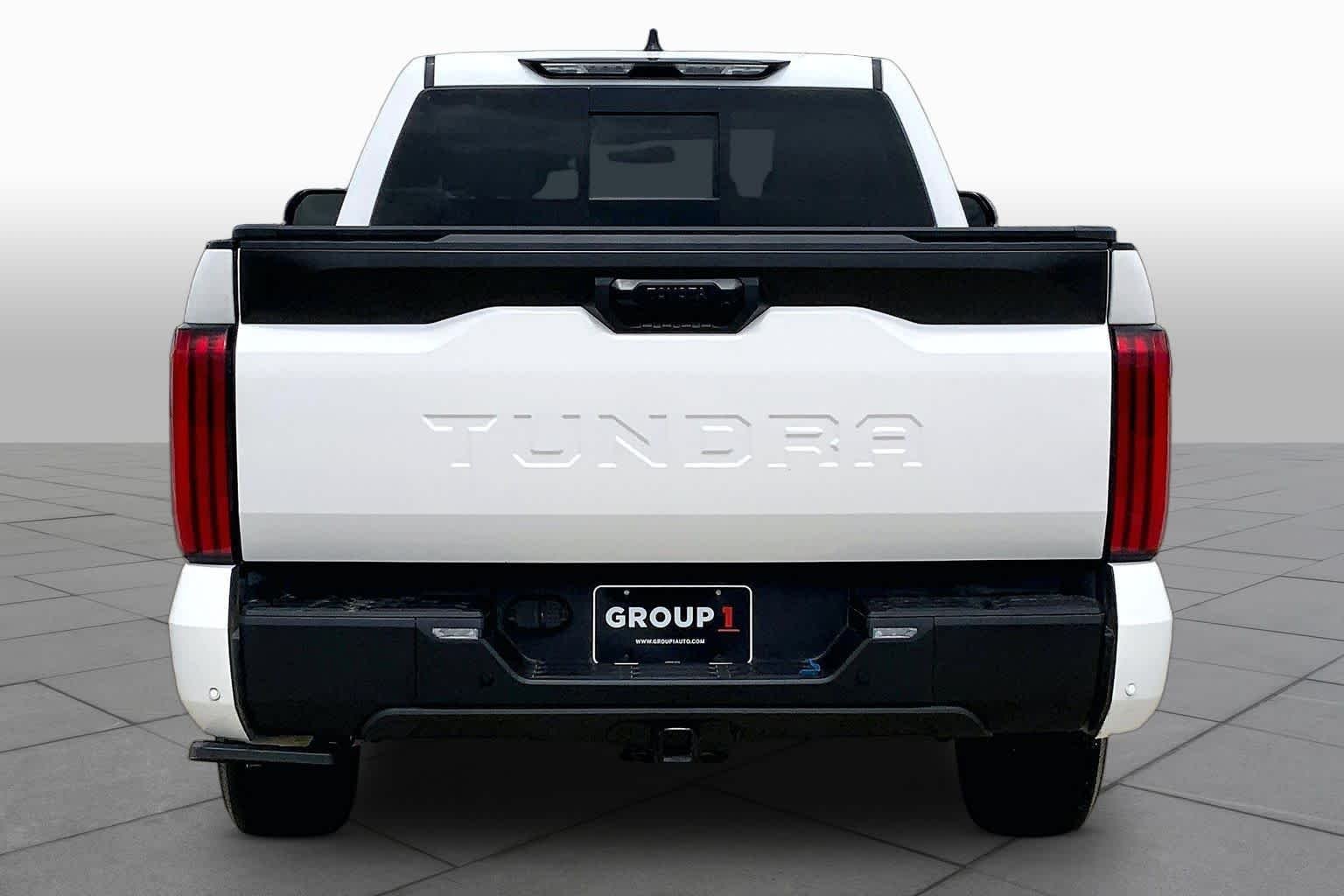 Used 2023 Ice Cap Toyota SR5 image 5