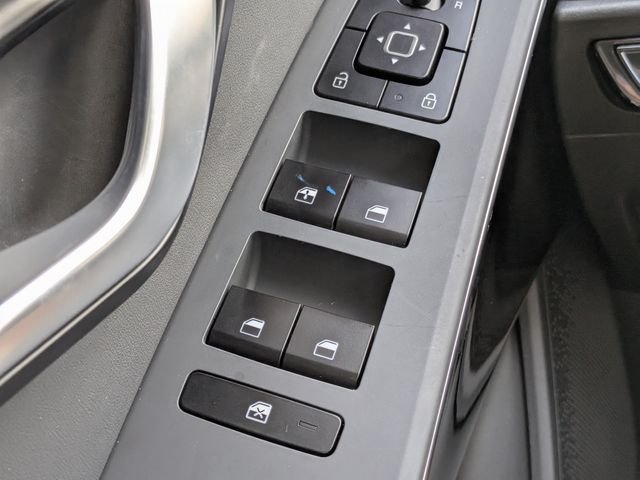 Used 2025 Black Kia EX Touring image 24