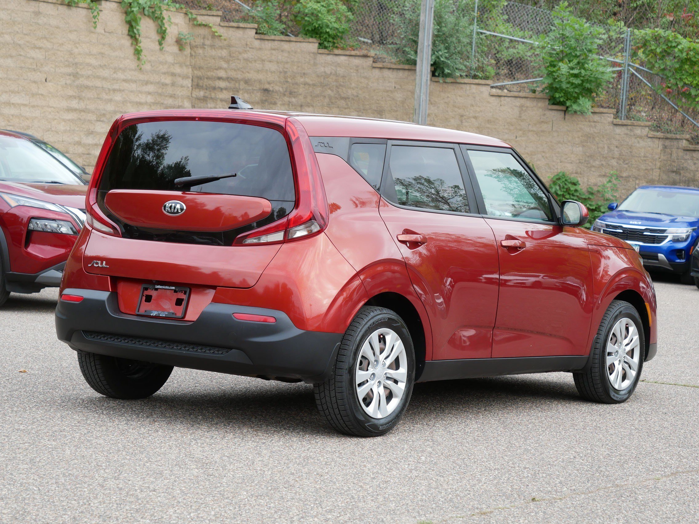 Used 2021 Mars Orange Kia LX image 7
