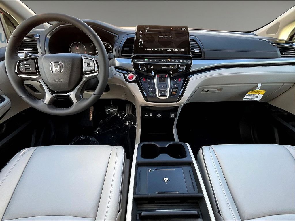 2026 Honda Odyssey Touring - Photo 12