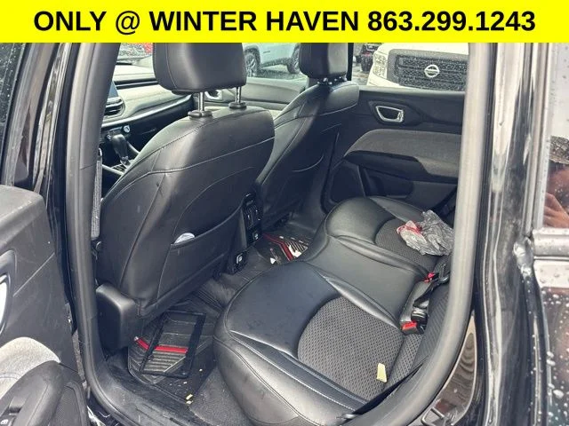 Used 2025 Black Jeep Latitude image 9