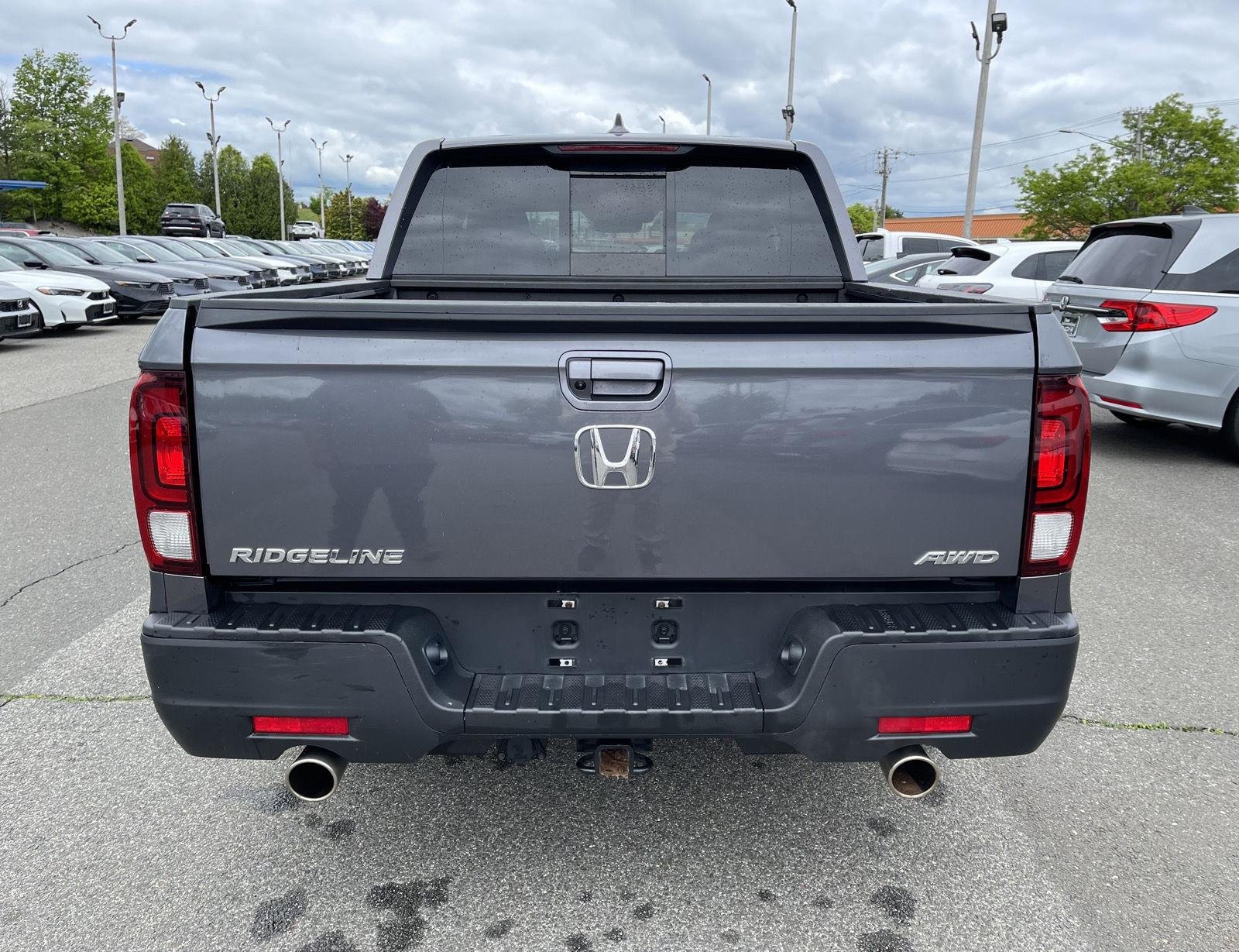 Used 2023 Modern Steel Metallic Honda RTL image 18
