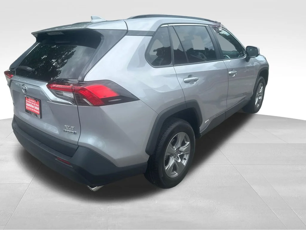 Used 2024 Silver Toyota XLE image 25